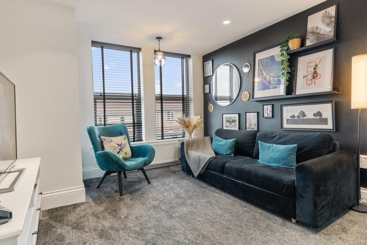 3A Roman View, Beautifully Appointed Apartment In Roundhay, Sleeps Up To 6, Bedrooms With En Suite Bathrooms, Ev Charging ليدز المظهر الخارجي الصورة