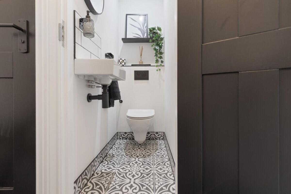 3A Roman View, Beautifully Appointed Apartment In Roundhay, Sleeps Up To 6, Bedrooms With En Suite Bathrooms, Ev Charging ليدز المظهر الخارجي الصورة